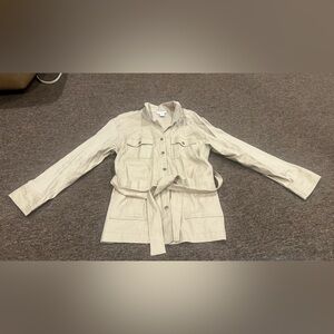 EUC! Halston L Women's Beige Utility Jacket belt pockets casual